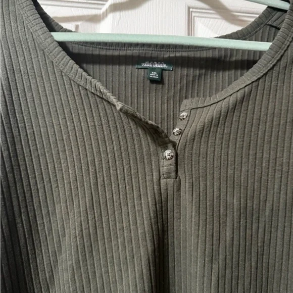 Women's Wild Fable Long Sleeve Crop Top - Picture 4 of 7